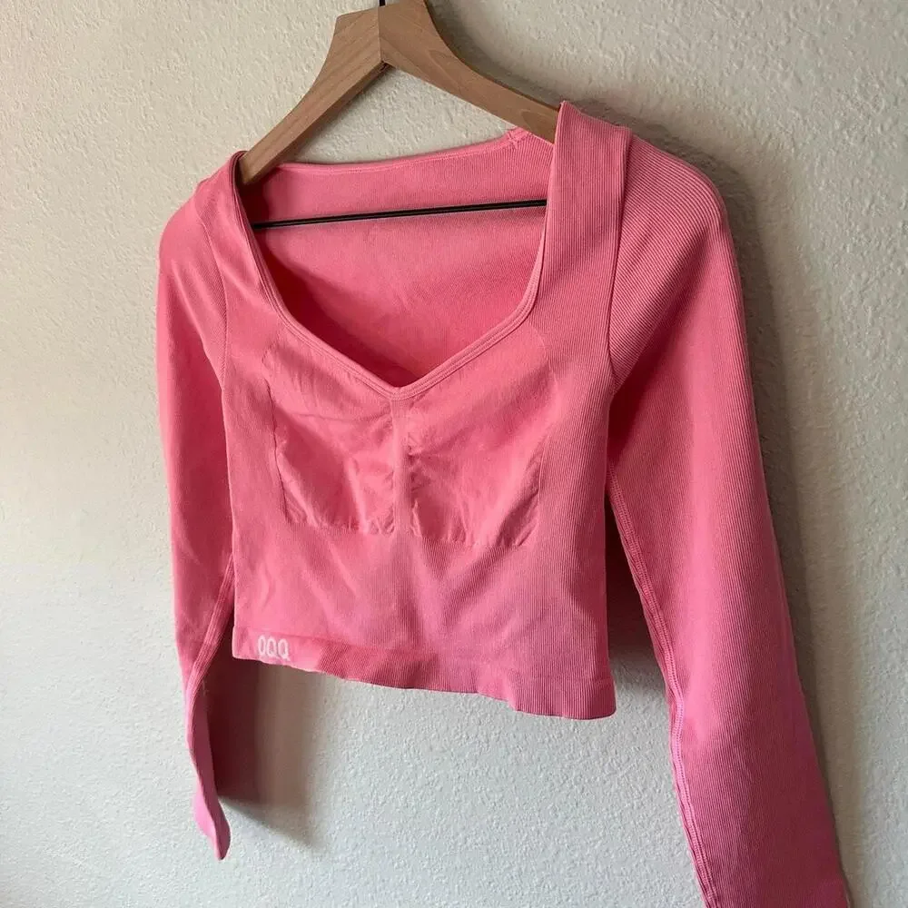 NWOT OQQ Pink Ribbed Long Sleeved Crop Top PINK Size L